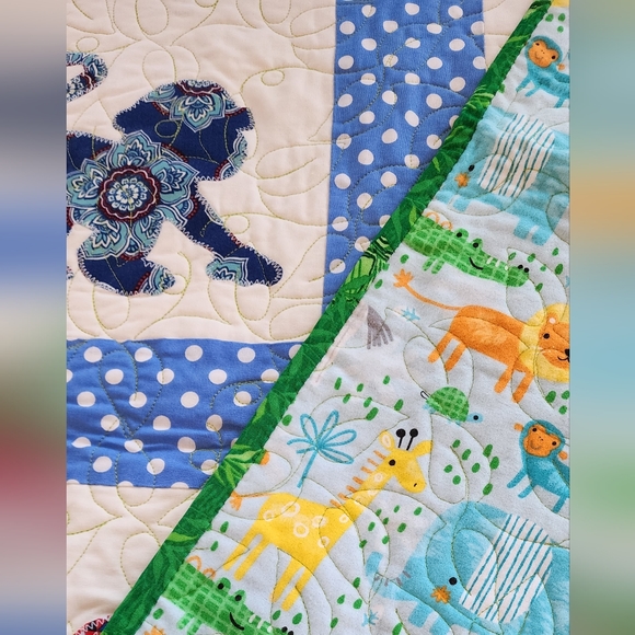 Child's Monkey Quilt - Picture 2 of 2